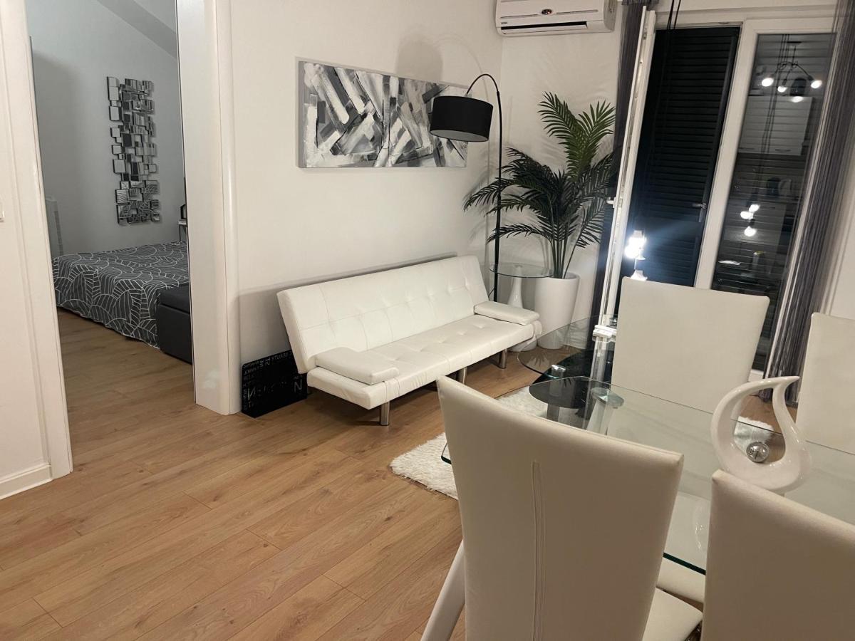 Apartment New Chic Supetar Exterior foto