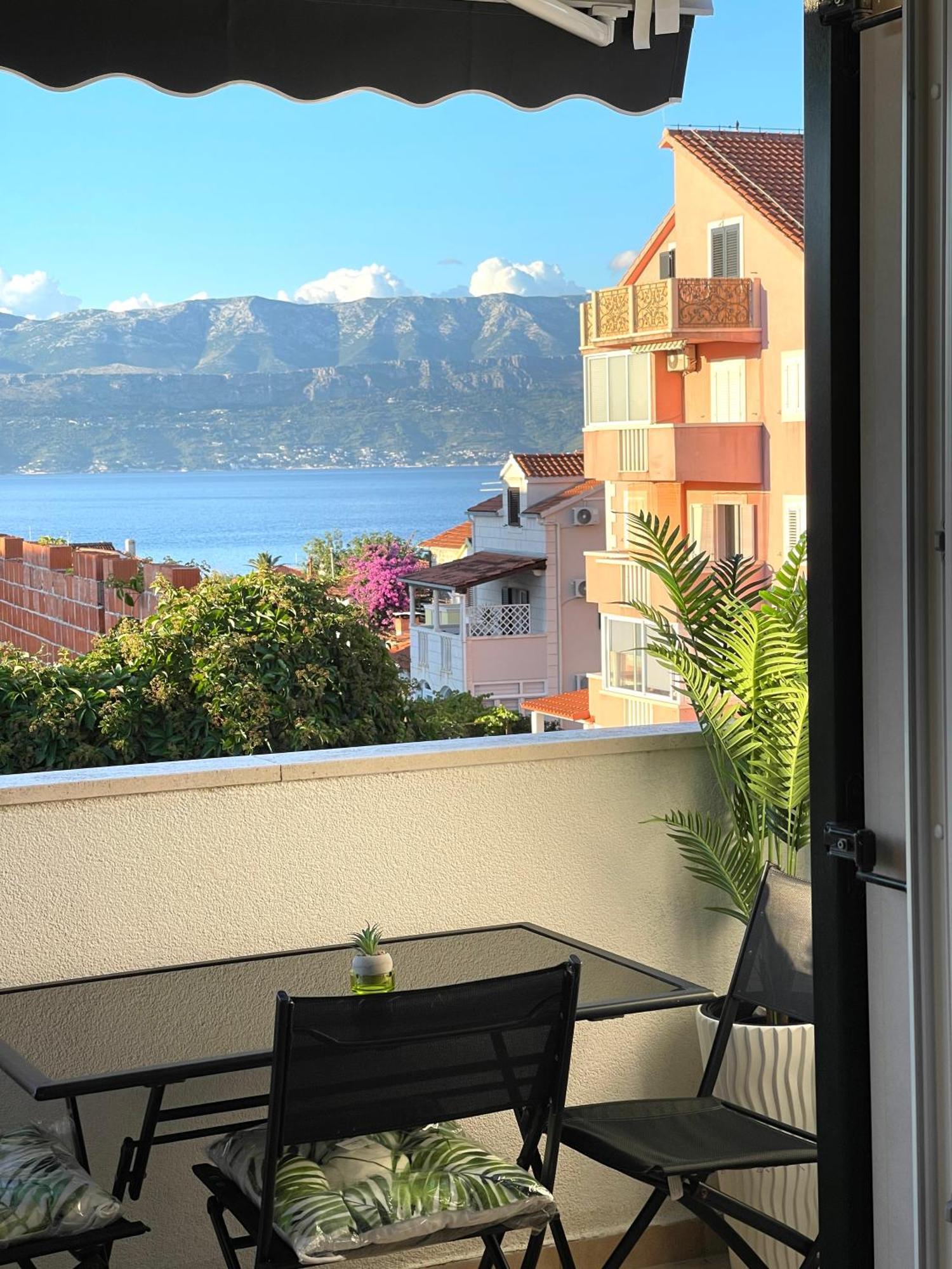 Apartment New Chic Supetar Exterior foto
